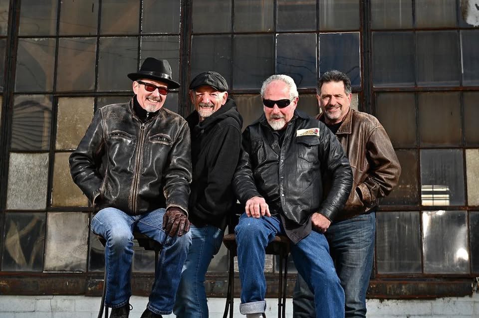 THE NIGHTHAWKS : JVs Restaurant